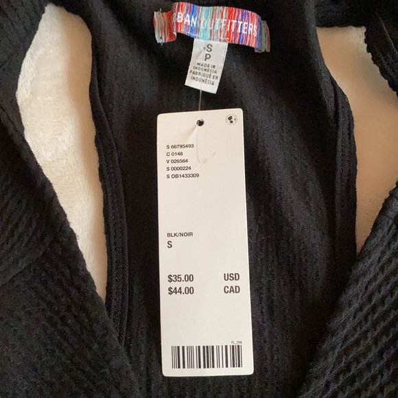 NWT Urban Outfitters Crop Tank - Picture 2 of 3